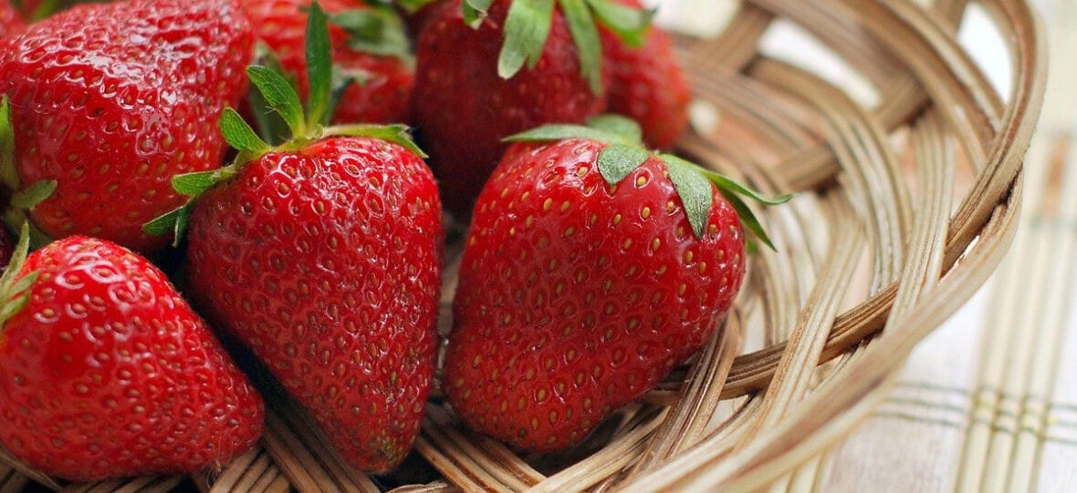 Weight-Loss-Foods-Strawberry